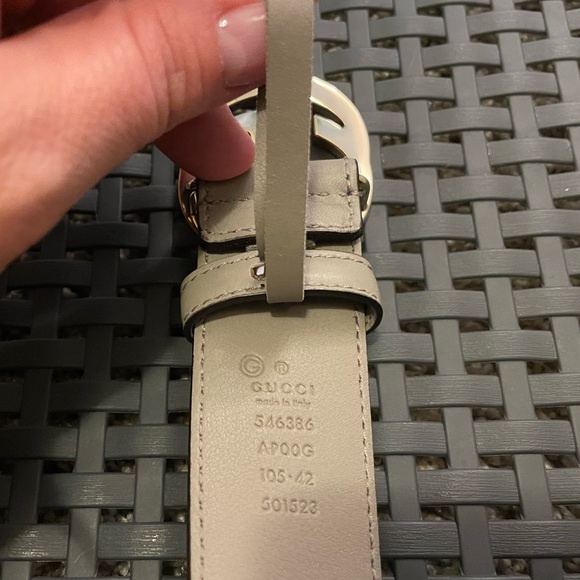 Gucci Leather Belt size 105 or 42 BEIGE, Gold hardware. Authentic. - Picture 4 of 8